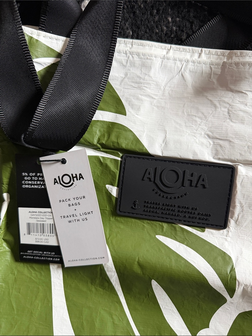 ALOHAS Olive Green & White Botanical Tote with Black Handles - Picture 2 of 5